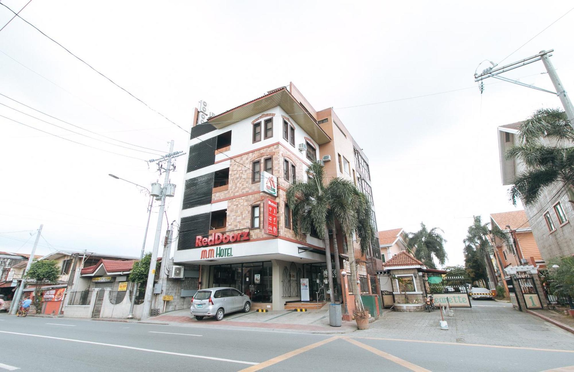 Reddoorz Plus At Mm Hotel Las Pinas Former Reddoorz Plus Near Bamboo Organ Eksteriør bilde