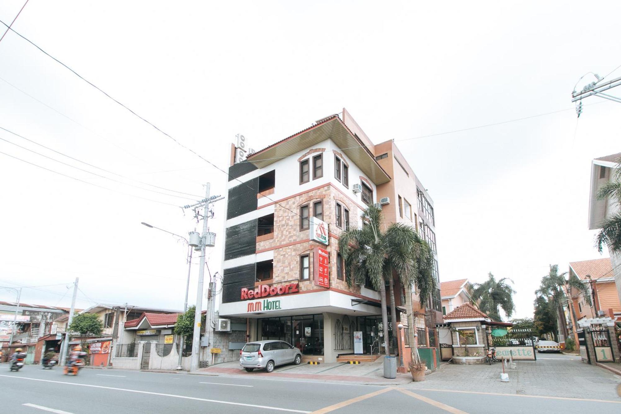 Reddoorz Plus At Mm Hotel Las Pinas Former Reddoorz Plus Near Bamboo Organ Eksteriør bilde